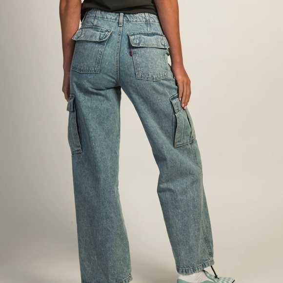 [NWT] Levi's '94 Baggy Cargo Mid Rise Denim Blue Jeans - Sz 26 x 30 - Picture 15 of 16